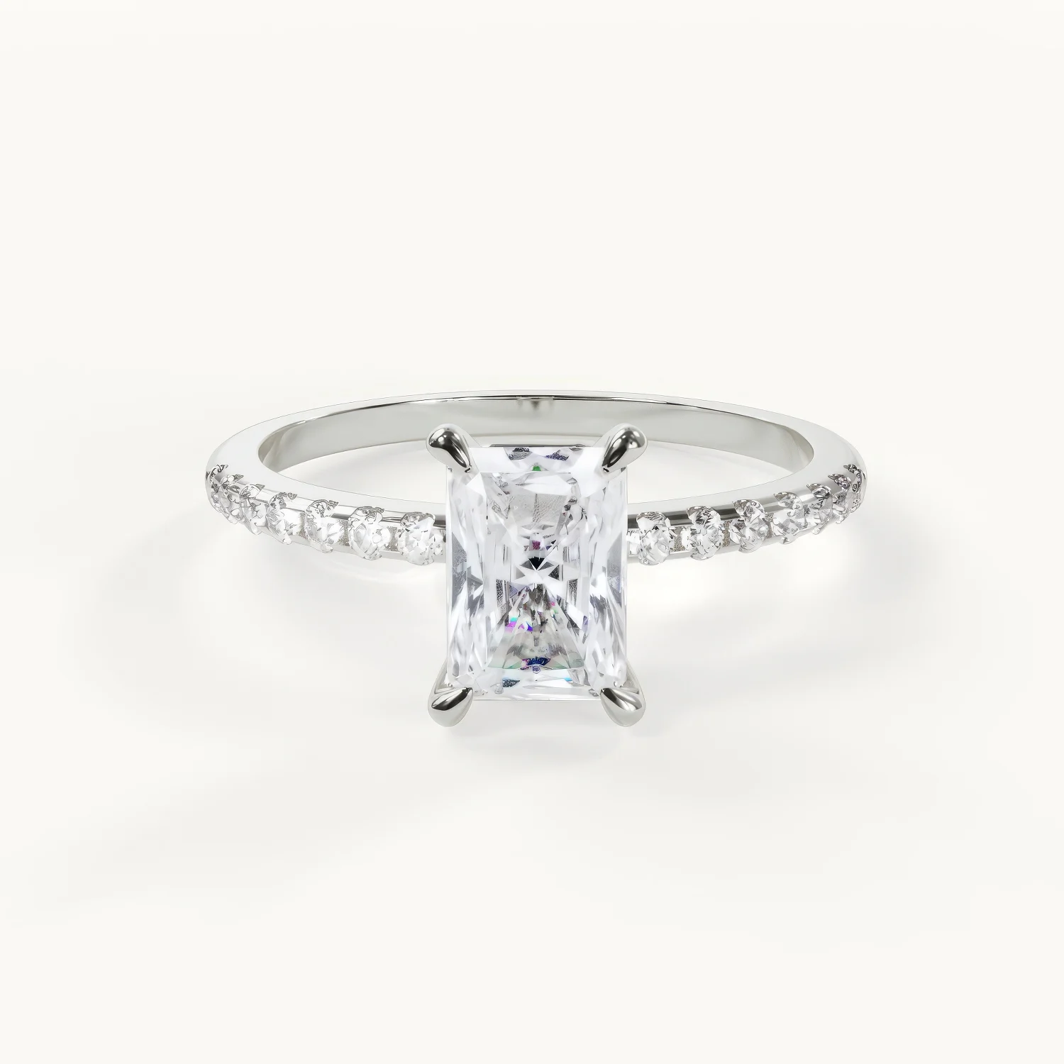 Eleganter Ring mit rechteckigem Diamanten