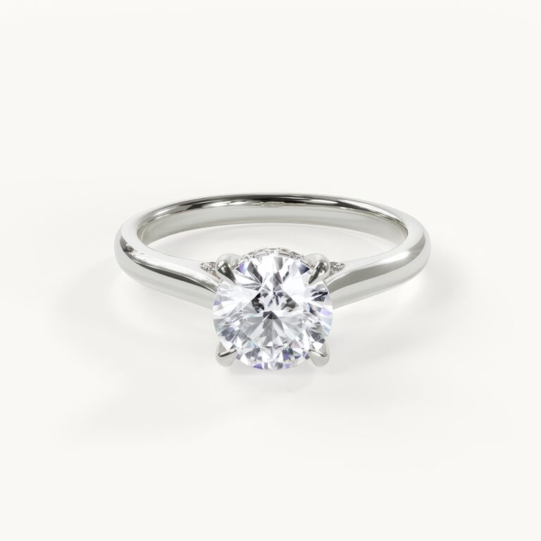 Elegant ring with a large diamond