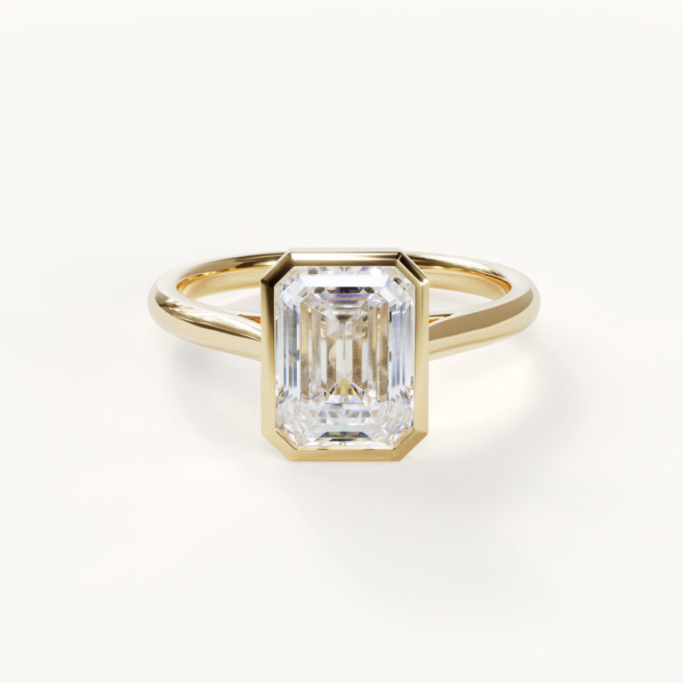 Solace - Emerald Bezel Verlobungsring
