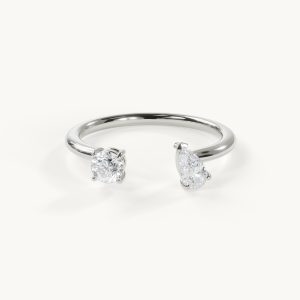 Product Video for the Grâce - Toi et Moi Ring