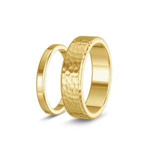 Massif – Wedding Bands in 750 Yellow Gold with a Hammered Finish