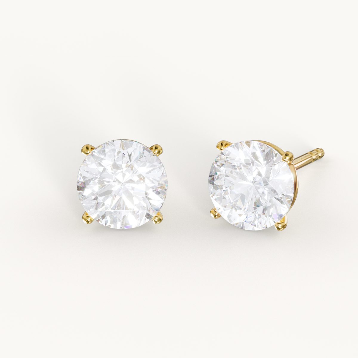 Élia Classic - Round Diamond Stud Earrings