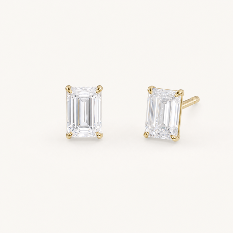 Estelle Ohrstecker in 14K Gelbgold mit Emerald-Labordiamant