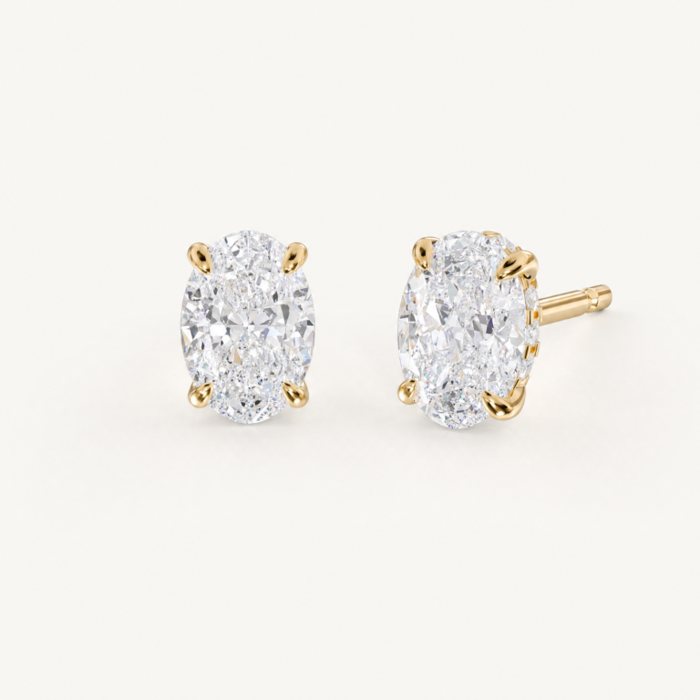 Jade Ohrstecker in 14K Gelbgold mit ovalem Labordiamanten
